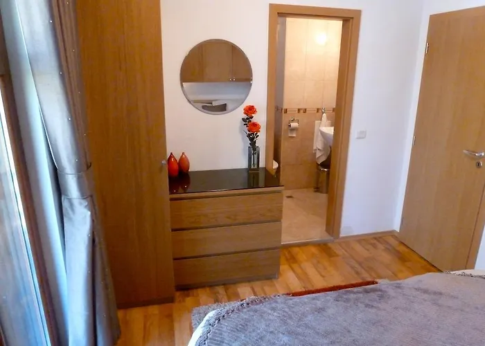 Wood In Mountain View Complex