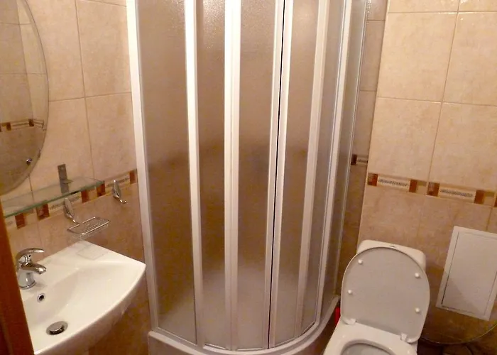 Apartment Wood In Mountain View Complex *